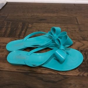 victoria adams bow sandals